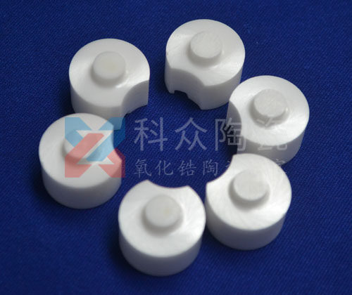 怎樣選擇高質量的氧化鋯陶瓷球?